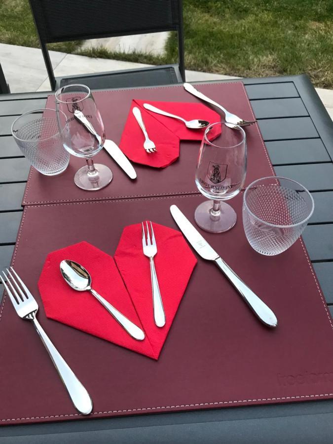 L'Attrap'Reves : Le Confort Hotelier, La Convivialite En Plus Ergersheim Εξωτερικό φωτογραφία